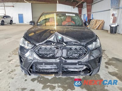 Piąte zdjęcie samochodu w środku: 2025 BMW X2 XDRIVE28I VIN:WBX63GM09S5167146 - miniatura