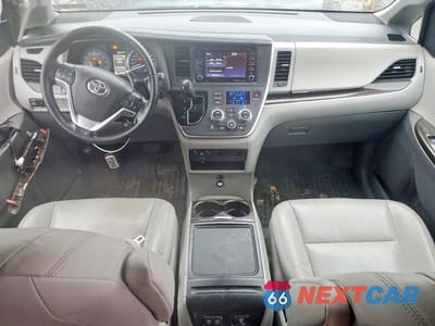 Zdjęcie 8 z 13 samochodu: 2020 TOYOTA SIENNA XLE 8-PASSENGER VIN:5TDYZ3DC1LS061227 - miniatura