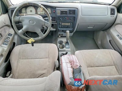 Zdjęcie 8 z 11 samochodu: 2004 TOYOTA TACOMA PRERUNNER V6 VIN:5TEGN92N24Z441485 - miniatura