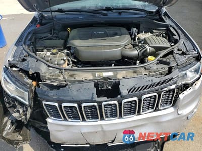 Zdjęcie 12 z 12 samochodu: 2018 JEEP GRAND CHEROKEE LAREDO VIN:1C4RJEAGXJC513110 - miniatura