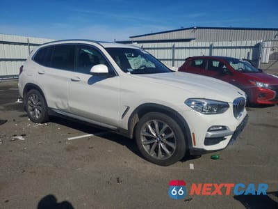 Czwarte zdjęcie samochodu z boku: 2019 BMW X3 XDRIVE30I VIN:5UXTR9C50KLR10990 - miniatura