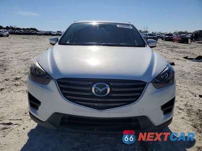 Piąte zdjęcie samochodu w środku: 2016 MAZDA CX-5 GT VIN:JM3KE4DY9G0640646 - miniatura