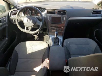 Zdjęcie 8 z 13 samochodu: 2016 VOLKSWAGEN E-GOLF SE VIN:WVWKP7AU7GW912954 - miniatura