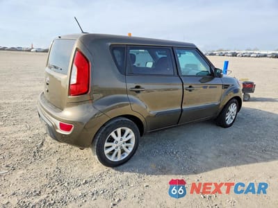 Trzecie zdjęcie samochodu z tyłu: 2013 KIA SOUL + VIN:KNDJT2A64D7519818 - miniatura