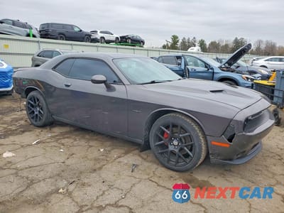 Czwarte zdjęcie samochodu z boku: 2015 DODGE CHALLENGER SXT PLUS VIN:2C3CDZBT0FH906199 - miniatura