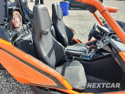 Zdjęcie 10 z 13 samochodu: 2017 POLARIS SLINGSHOT SLR VIN:57XAARFA5H8123819 - miniatura