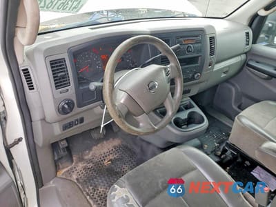 Zdjęcie 8 z 12 samochodu: 2014 NISSAN NV 2500 UTILITY / SERVICE VAN VIN:1N6AF0LX3EN103741 - miniatura