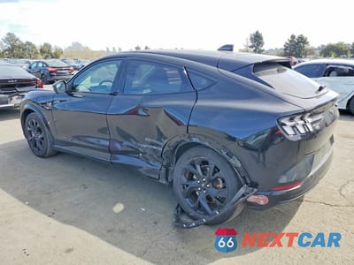 Drugie zdjęcie samochodu z przodu: 2023 FORD MUSTANG MACH-E PREMIUM VIN:3FMTK3SU7PMA33671 - miniatura