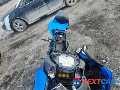 Piąte zdjęcie samochodu w środku: 2008 KAWASAKI ZX1000 VIN:JKAZXCE188A013813 - miniatura