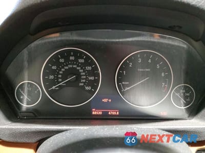 Zdjęcie 9 z 12 samochodu: 2017 BMW 330 XI VIN:WBA8D9C3XHA004481 - miniatura