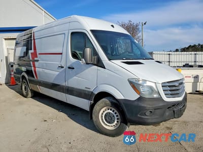 Czwarte zdjęcie samochodu z boku: 2015 FREIGHTLINER SPRINTER 2500 UTILITY / SERVICE VAN VIN:WDYPE8DC9FP131239 - miniatura