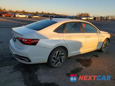 Trzecie zdjęcie samochodu z tyłu: 2023 VOLKSWAGEN JETTA SEL VIN:3VWGM7BUXPM016030 - miniatura