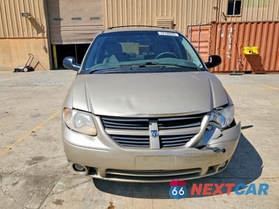 Piąte zdjęcie samochodu w środku: 2006 DODGE GRAND CARAVAN SXT VIN:2D4GP44L56R909794 - miniatura