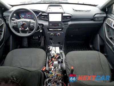 Zdjęcie 8 z 13 samochodu: 2025 FORD EXPLORER POLICE INTERCEPTOR VIN:1FM5K8AB8SGB04630 - miniatura