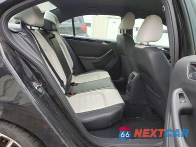 Zdjęcie 10 z 11 samochodu: 2015 VOLKSWAGEN JETTA SE VIN:3VWD17AJ3FM205006 - miniatura