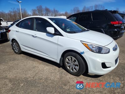 Czwarte zdjęcie samochodu z boku: 2016 HYUNDAI ACCENT SE VIN:KMHCT4AE0GU082719 - miniatura