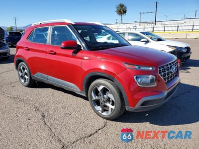 Czwarte zdjęcie samochodu z boku: 2021 HYUNDAI VENUE SEL VIN:KMHRC8A32MU075900 - miniatura