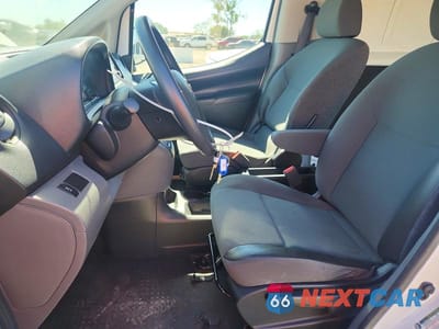 Zdjęcie 7 z 13 samochodu: 2019 NISSAN NV200 DELIVERY VAN VIN:3N6CM0KN4KK701563 - miniatura