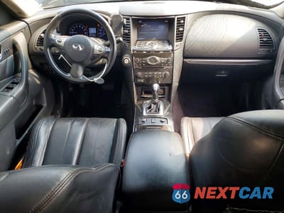 Zdjęcie 8 z 13 samochodu: 2015 INFINITI QX70 BASE VIN:JN8CS1MW3FM482643 - miniatura