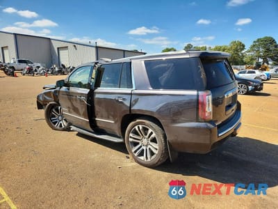 Drugie zdjęcie samochodu z przodu: 2017 GMC YUKON DENALI VIN:1GKS1CKJ7HR292934 - miniatura
