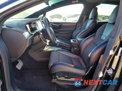 Zdjęcie 7 z 14 samochodu: 2016 TESLA MODEL X VIN:5YJXCBE42GFS00077 - miniatura