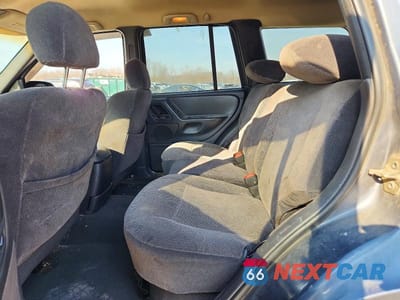 Zdjęcie 11 z 12 samochodu: 2001 JEEP GRAND CHEROKEE LAREDO VIN:1J4GW48S31C518480 - miniatura