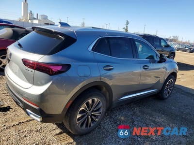 Trzecie zdjęcie samochodu z tyłu: 2025 BUICK ENVISION PREFERRED VIN:LRBFZKE41SD013339 - miniatura