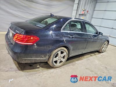 Trzecie zdjęcie samochodu z tyłu: 2014 MERCEDES-BENZ E 350 4MATIC VIN:WDDHF8JB8EA817904 - miniatura