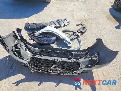 Zdjęcie 13 z 14 samochodu: 2021 TOYOTA HIGHLANDER HYBRID VIN:5TDFARAH9MS005331 - miniatura