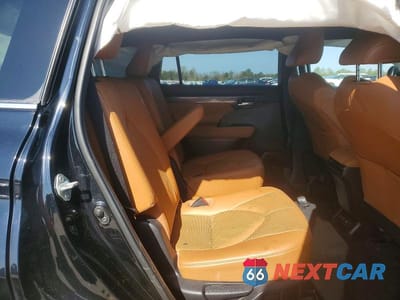 Zdjęcie 11 z 12 samochodu: 2021 TOYOTA HIGHLANDER PLATINUM VIN:5TDFZRBH4MS149179 - miniatura