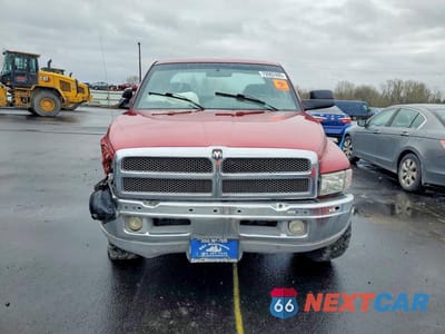 Piąte zdjęcie samochodu w środku: 1998 DODGE RAM 1500 VIN:3B7HF13Z6WG221401 - miniatura