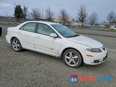 Czwarte zdjęcie samochodu z boku: 2006 MAZDA MAZDA6 SEDAN BASE GRADE VIN:1YVHP80D065M34411 - miniatura