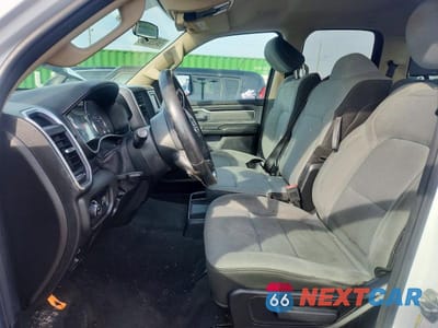 Zdjęcie 7 z 12 samochodu: 2020 RAM TRUCKS 1500 BIG HORN VIN:1C6SRFBTXLN164864 - miniatura
