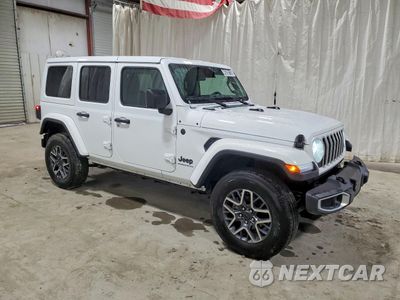 Czwarte zdjęcie samochodu z boku: 2025 JEEP WRANGLER SAHARA VIN:1C4PJXEN1SW534455 - miniatura