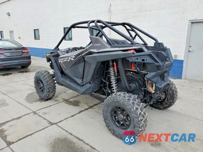 Trzecie zdjęcie samochodu z tyłu: 2024 POLARIS RZR UTILITY VEHICLE VIN:3NSRAD927RG066620 - miniatura