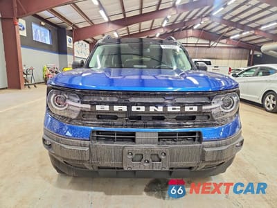 Piąte zdjęcie samochodu w środku: 2023 FORD BRONCO VIN:3FMCR9C69PRD21130 - miniatura