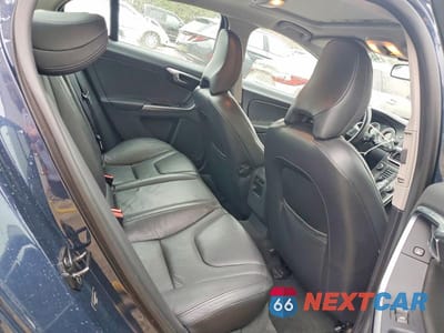 Zdjęcie 10 z 12 samochodu: 2011 VOLVO S60 T6 VIN:YV1902FH9B2017638 - miniatura