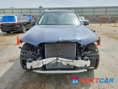 Piąte zdjęcie samochodu w środku: 2022 BMW X7 XDRIVE40I VIN:5UXCW2C04N9N11411 - miniatura