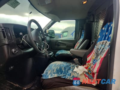 Zdjęcie 7 z 12 samochodu: 2008 GMC SAVANA G2500 VIN:1GTGG25C881127156 - miniatura
