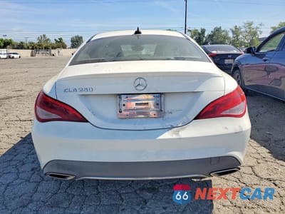 Zdjęcie 6 z 11 samochodu: 2019 MERCEDES-BENZ CLA 250 VIN:WDDSJ4EBXKN709022 - miniatura