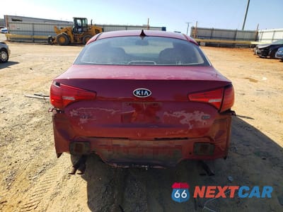 Zdjęcie 6 z 11 samochodu: 2011 KIA OPTIMA LX VIN:KNAGM4A7XB5127590 - miniatura