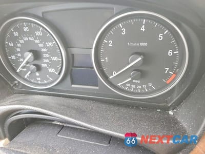 Zdjęcie 9 z 12 samochodu: 2011 BMW 328 I VIN:WBAPH7G56BNN02483 - miniatura