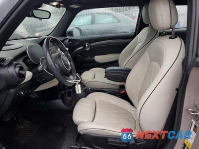 Zdjęcie 7 z 12 samochodu: 2022 MINI COOPER S VIN:WMW53DH07N2R46436 - miniatura