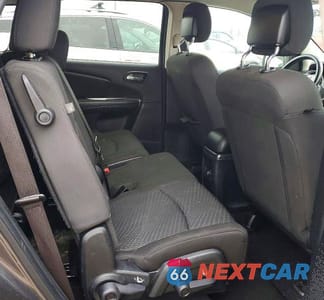 Zdjęcie 11 z 12 samochodu: 2018 DODGE JOURNEY SE VIN:3C4PDCAB1JT530924 - miniatura