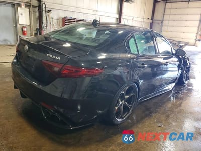 Trzecie zdjęcie samochodu z tyłu: 2023 ALFA ROMEO GIULIA QUADRIFOGLIO VIN:ZARFAMEVXP7676787 - miniatura