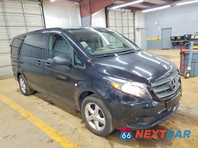 Czwarte zdjęcie samochodu z boku: 2017 MERCEDES-BENZ METRIS VIN:WD4PG2EE4H3266146 - miniatura