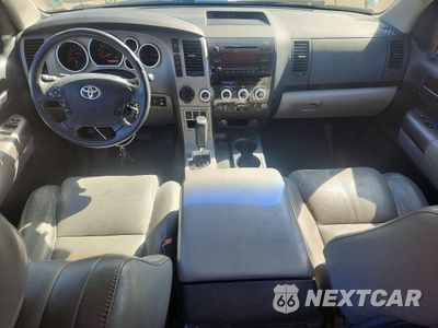 Zdjęcie 8 z 13 samochodu: 2010 TOYOTA SEQUOIA SR5 VIN:5TDZM5G18AS001595 - miniatura