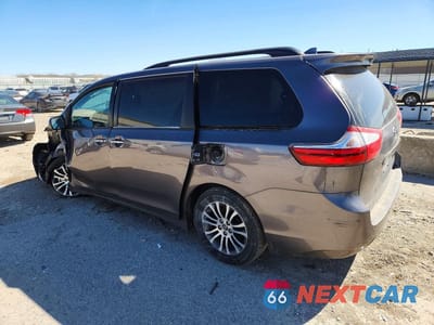 Drugie zdjęcie samochodu z przodu: 2019 TOYOTA SIENNA XLE 8-PASSENGER VIN:5TDYZ3DC2KS995282 - miniatura