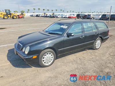 2003 MERCEDES-BENZ E 320 4MATIC WDBJH82J23X084088 - główne zdjęcie licytacji z USA - miniatura