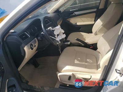 Zdjęcie 7 z 12 samochodu: 2013 VOLKSWAGEN JETTA SE VIN:3VWDX7AJ4DM425394 - miniatura